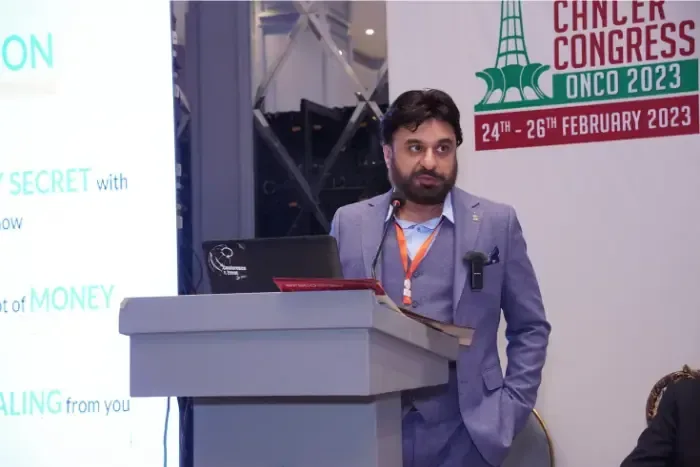 Dr Mohammad Muneeb Khan presenting at the ONCO 2023 Cancer Congress.